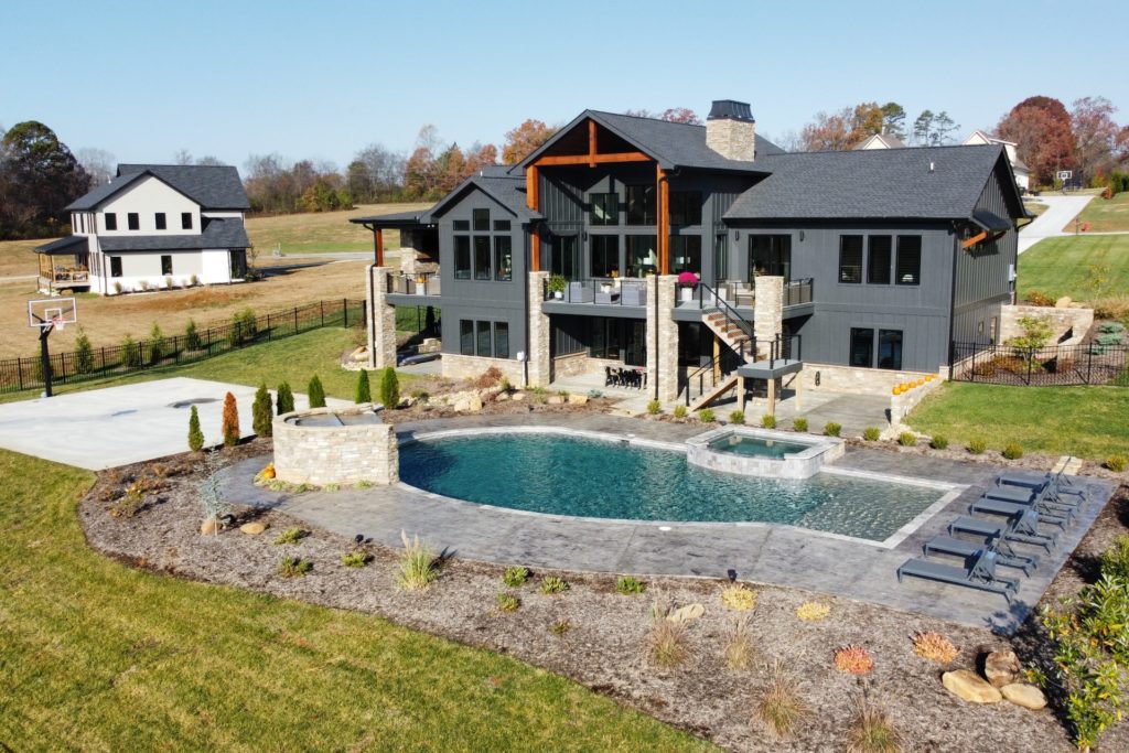 Knoxville Pool Installation: Enjoy Summer Fun in Your Backyard